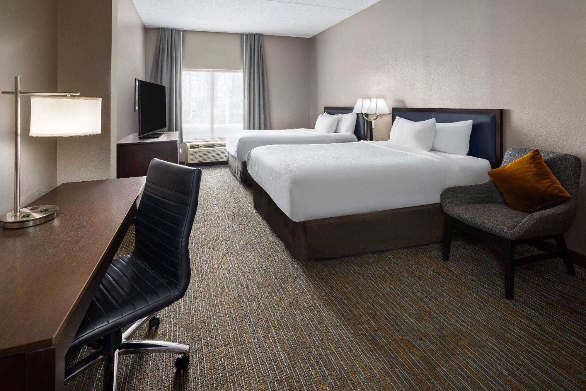 La Quinta Inn & Suites By Wyndham Mooresville Zewnętrze zdjęcie