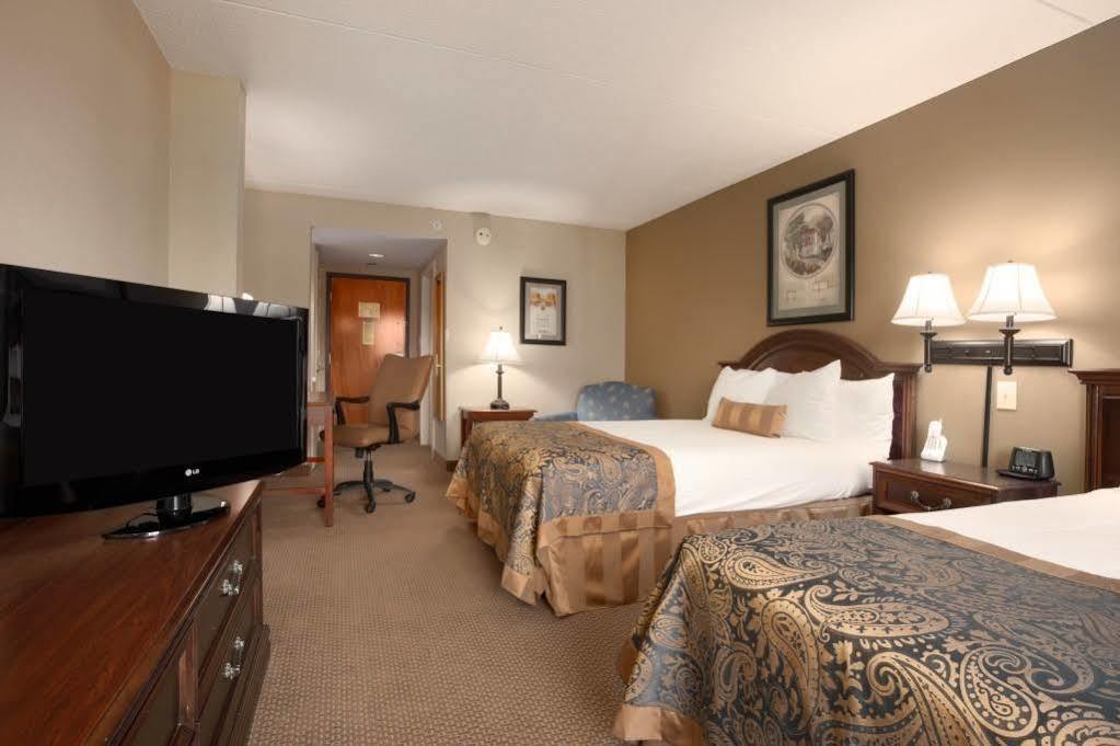 La Quinta Inn & Suites By Wyndham Mooresville Zewnętrze zdjęcie