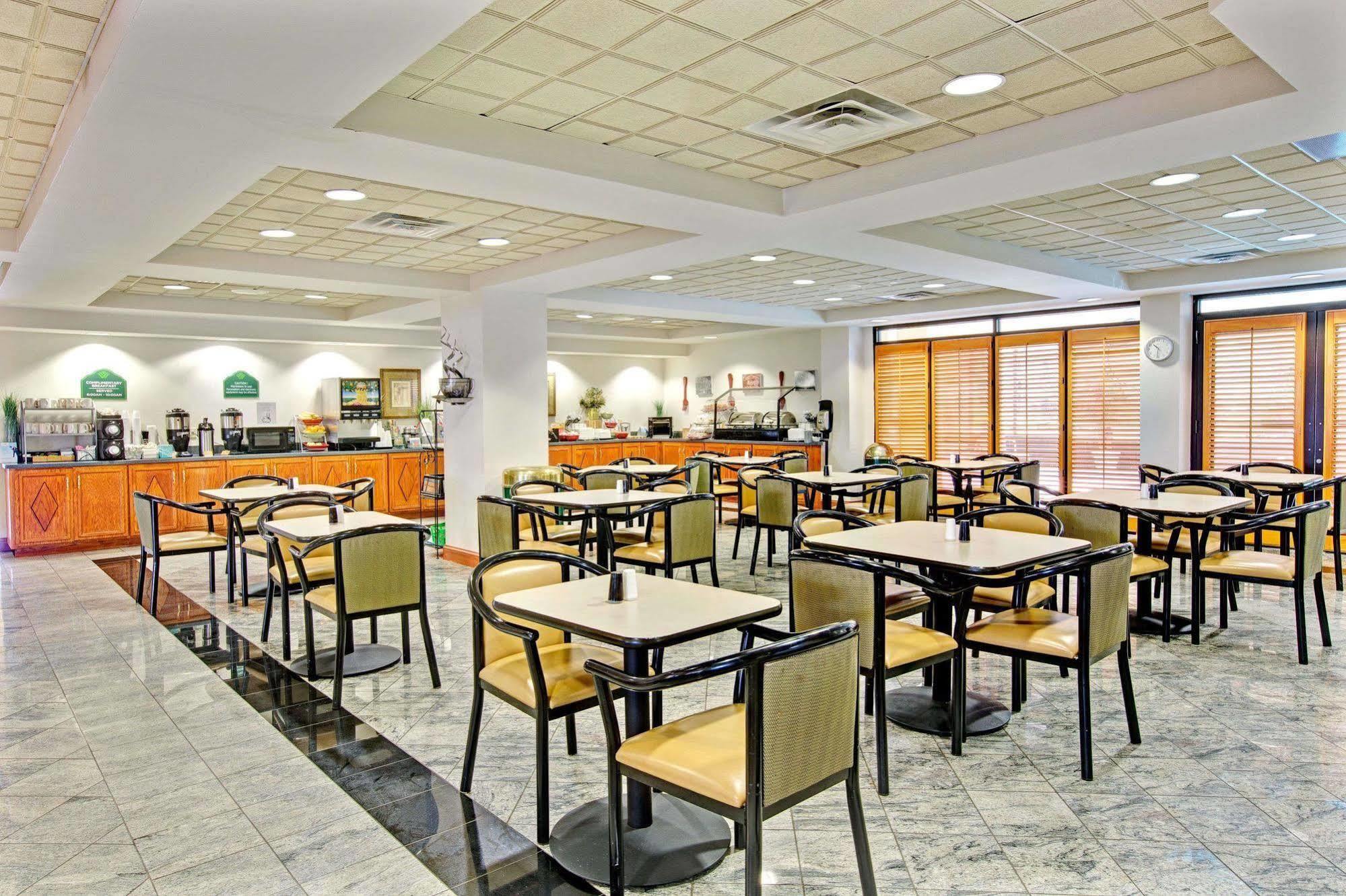 La Quinta Inn & Suites By Wyndham Mooresville Zewnętrze zdjęcie