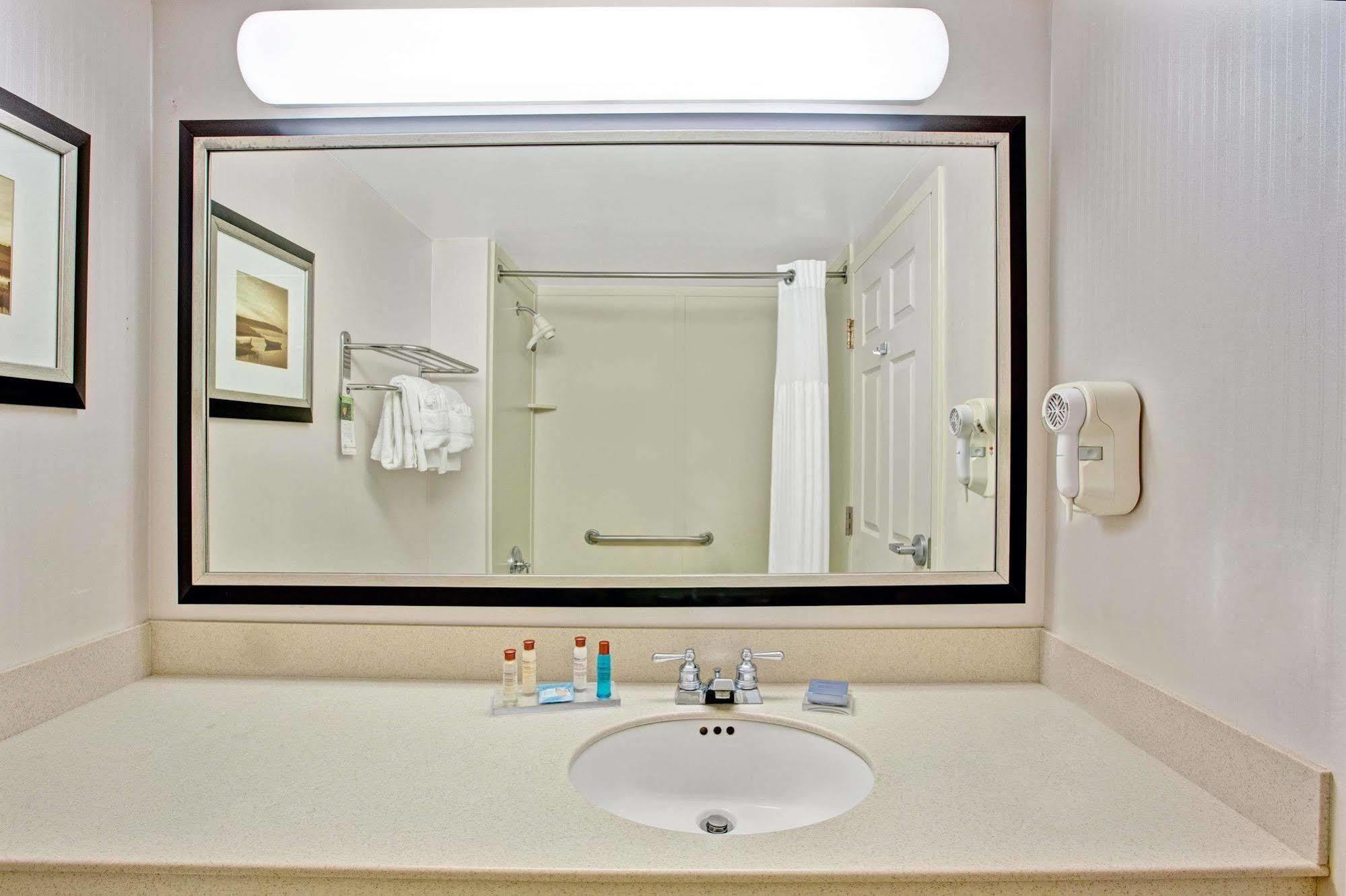 La Quinta Inn & Suites By Wyndham Mooresville Zewnętrze zdjęcie
