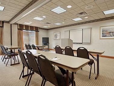 La Quinta Inn & Suites By Wyndham Mooresville Udogodnienia zdjęcie